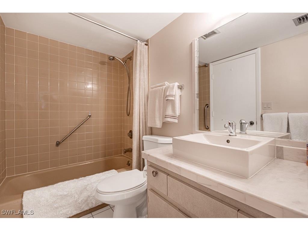 1828 Pine Valley Drive #201 Fort Myers FL 33907 225058343 image14