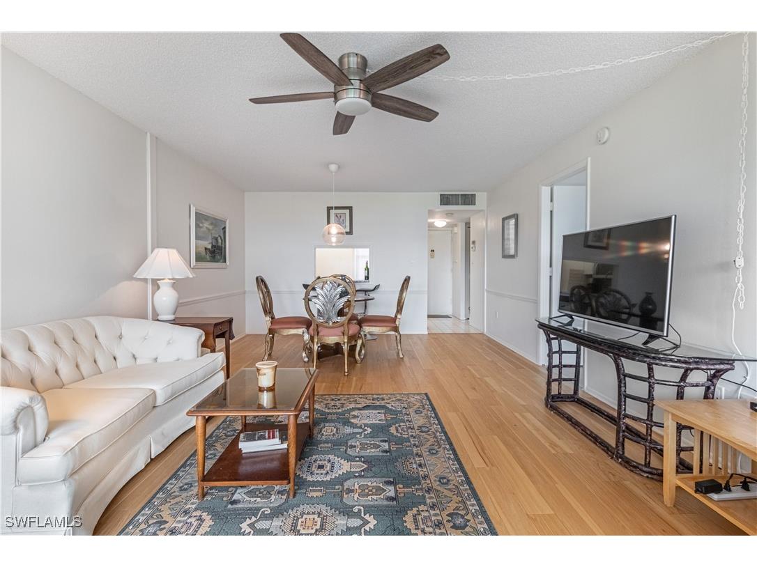 1828 Pine Valley Drive #201 Fort Myers FL 33907 225058343 image6