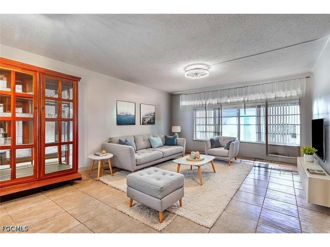1828 Pine Valley Drive #309 Fort Myers FL 33907 2026021531 image1