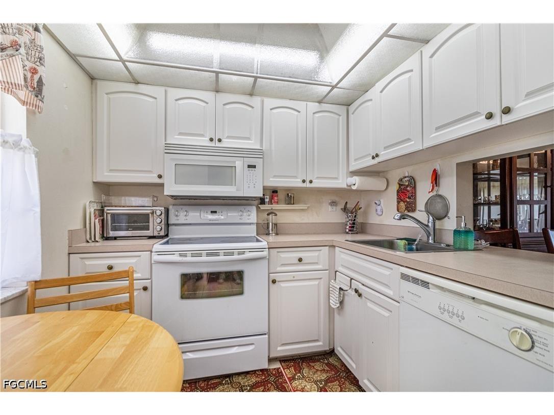 1828 Pine Valley Drive #309 Fort Myers FL 33907 2026021531 image6
