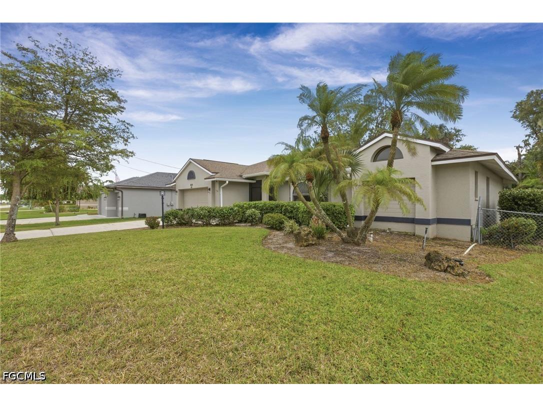 1828 SW 18th Terrace Cape Coral FL 33991 2026015151 image2
