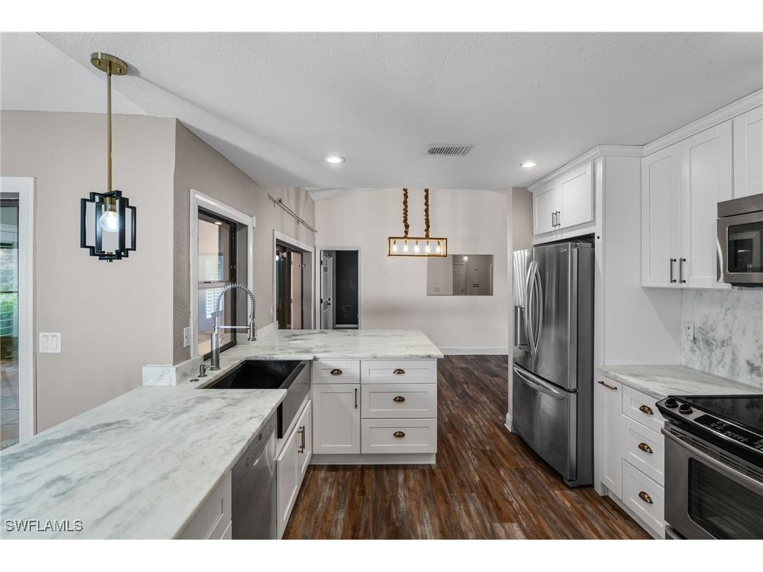 1828 SW 18th Terrace Cape Coral FL 33991 225076067 image1