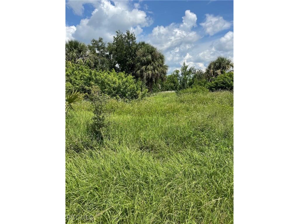 18286 Van Nuys Circle Port Charlotte FL 33948 2025005213 image2