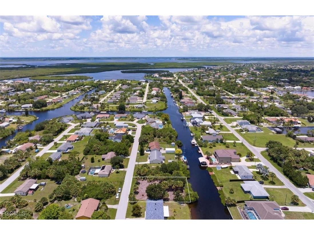 18286 Van Nuys Circle Port Charlotte FL 33948 2025005213 image3