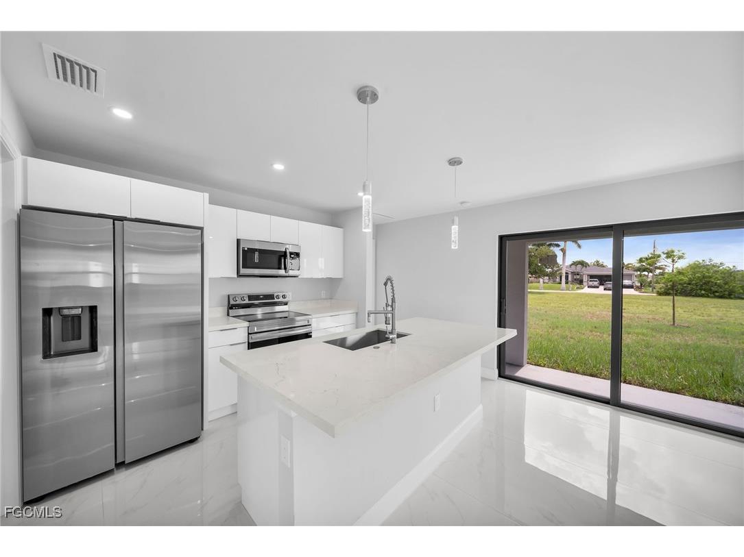 1829 NW 7th Place Cape Coral FL 33993 2025017601 image10