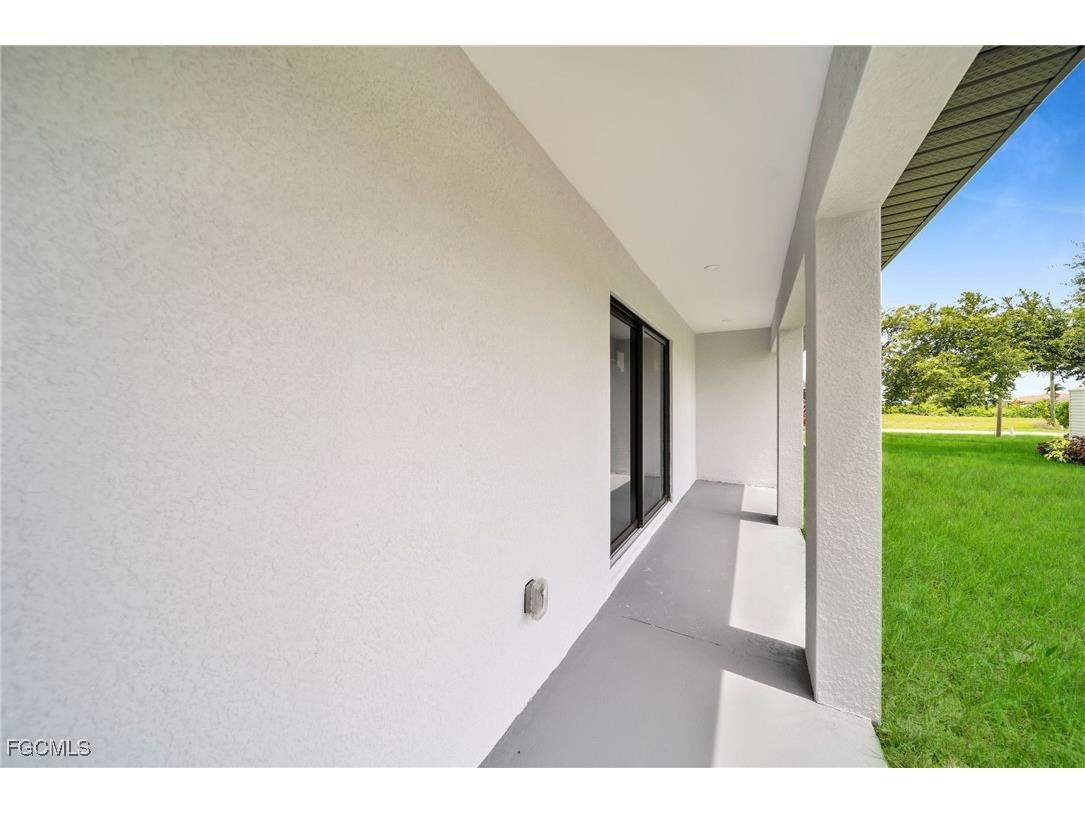 1829 NW 7th Place Cape Coral FL 33993 2025017601 image23