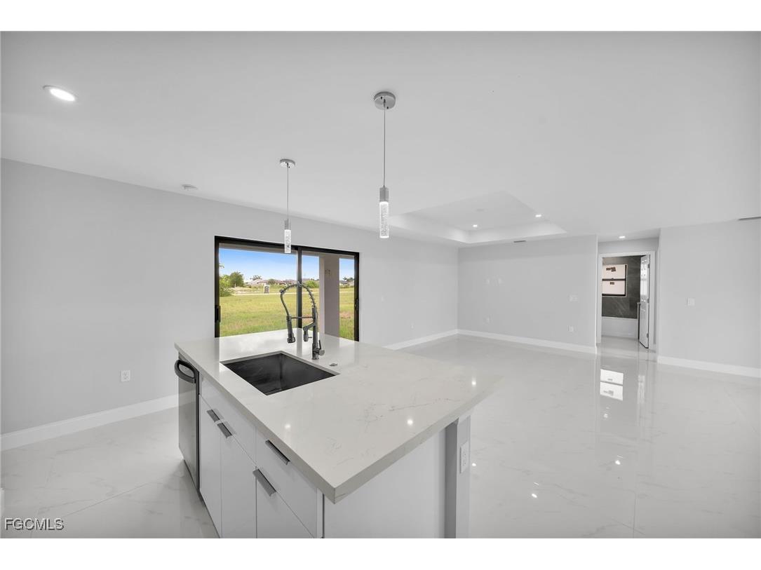 1829 NW 7th Place Cape Coral FL 33993 2025017601 image6