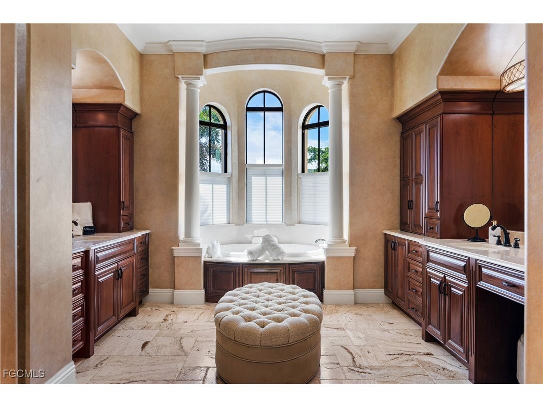 18291 Deep Passage Lane Fort Myers Beach FL 33931 2025015562 image33