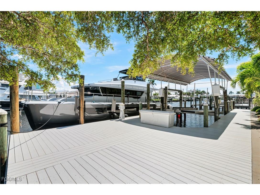 18291 Deep Passage Lane Fort Myers Beach FL 33931 2025015562 image44