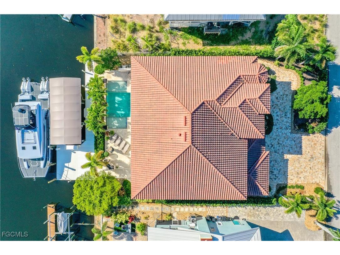 18291 Deep Passage Lane Fort Myers Beach FL 33931 2025015562 image48