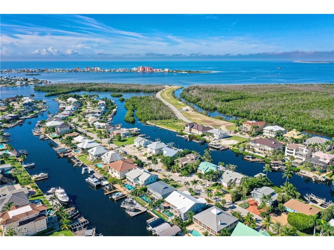 18291 Deep Passage Lane Fort Myers Beach FL 33931 2025015562 image49