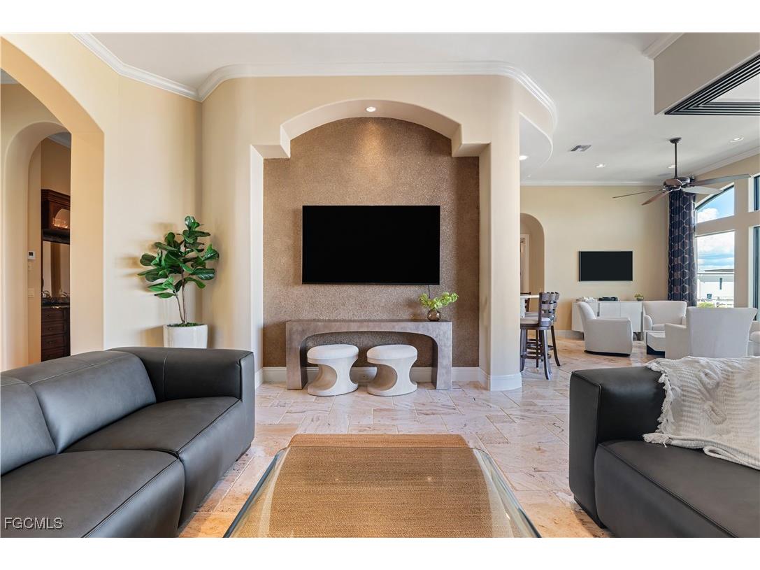 18291 Deep Passage Lane Fort Myers Beach FL 33931 2025015562 image5