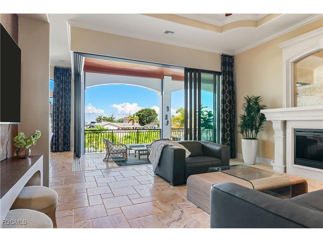 18291 Deep Passage Lane Fort Myers Beach FL 33931 2025015562 image9