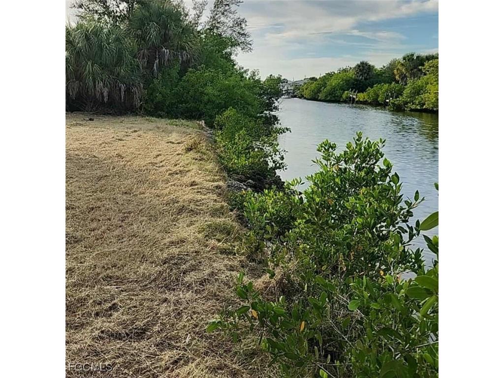 18294 Arapahoe Circle Port Charlotte FL 33948 2025016149 image7