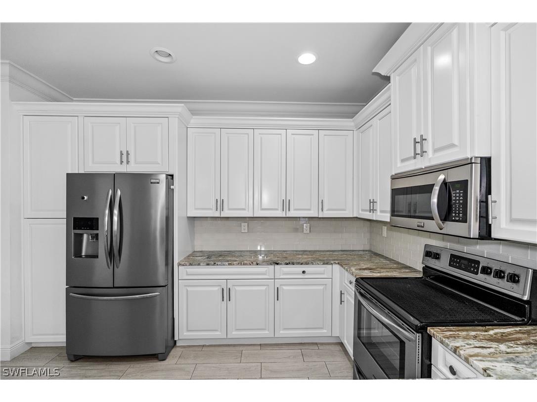 183 7th Street Naples FL 34113 226008097 image12