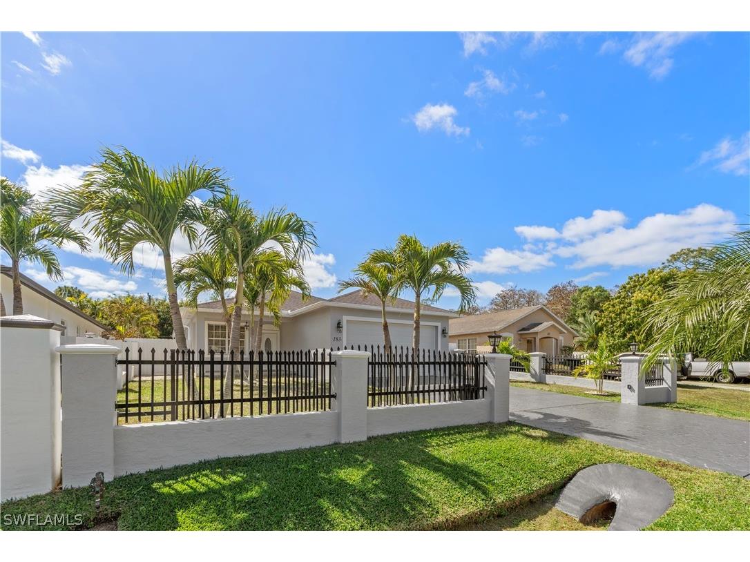 183 7th Street Naples FL 34113 226008097 image2