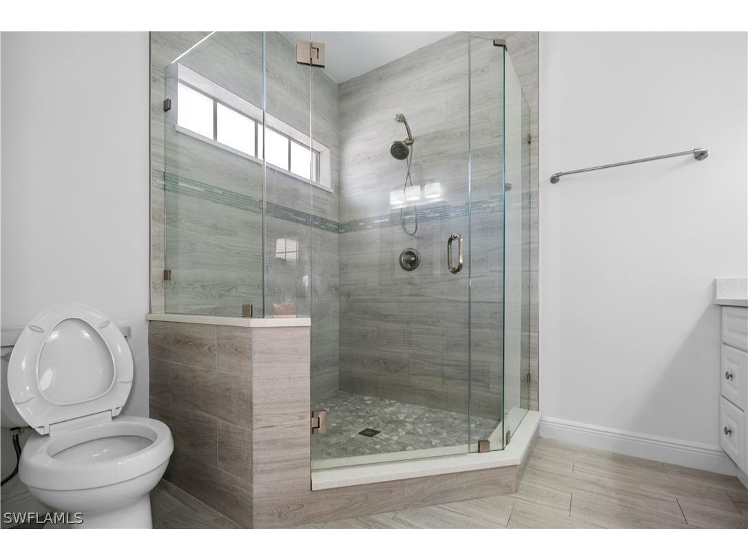 183 7th Street Naples FL 34113 226008097 image32