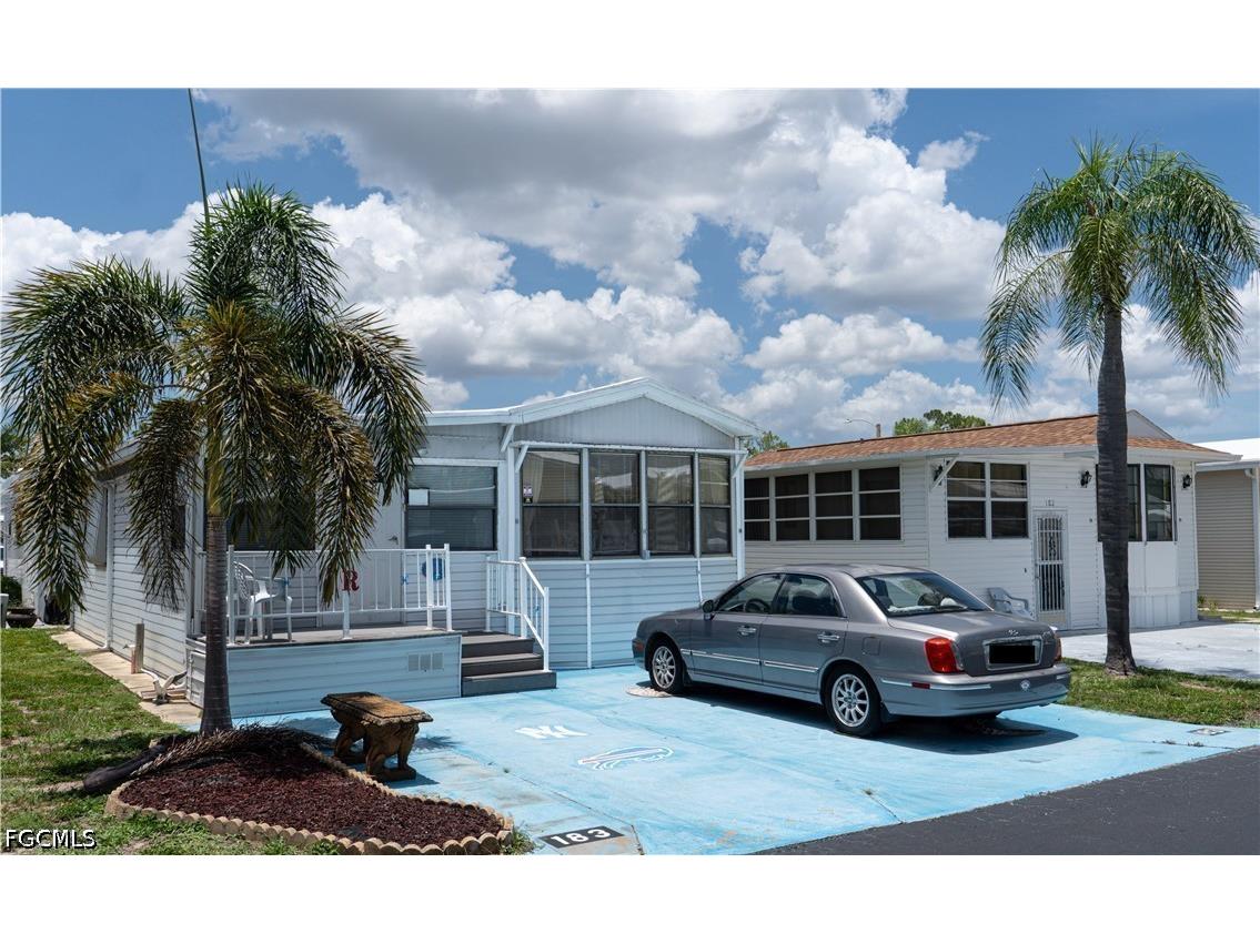 183 Caravan Circle North Fort Myers FL 33903 2026031231 image2