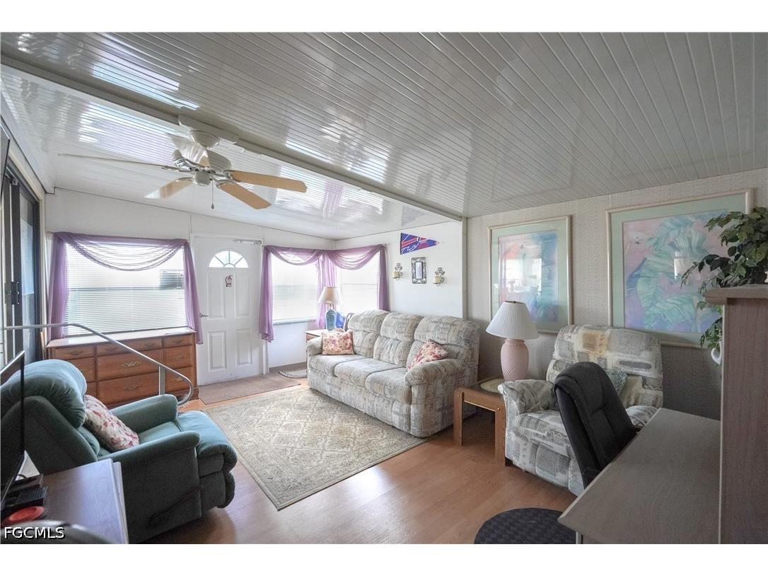 183 Caravan Circle North Fort Myers FL 33903 2026031231 image5