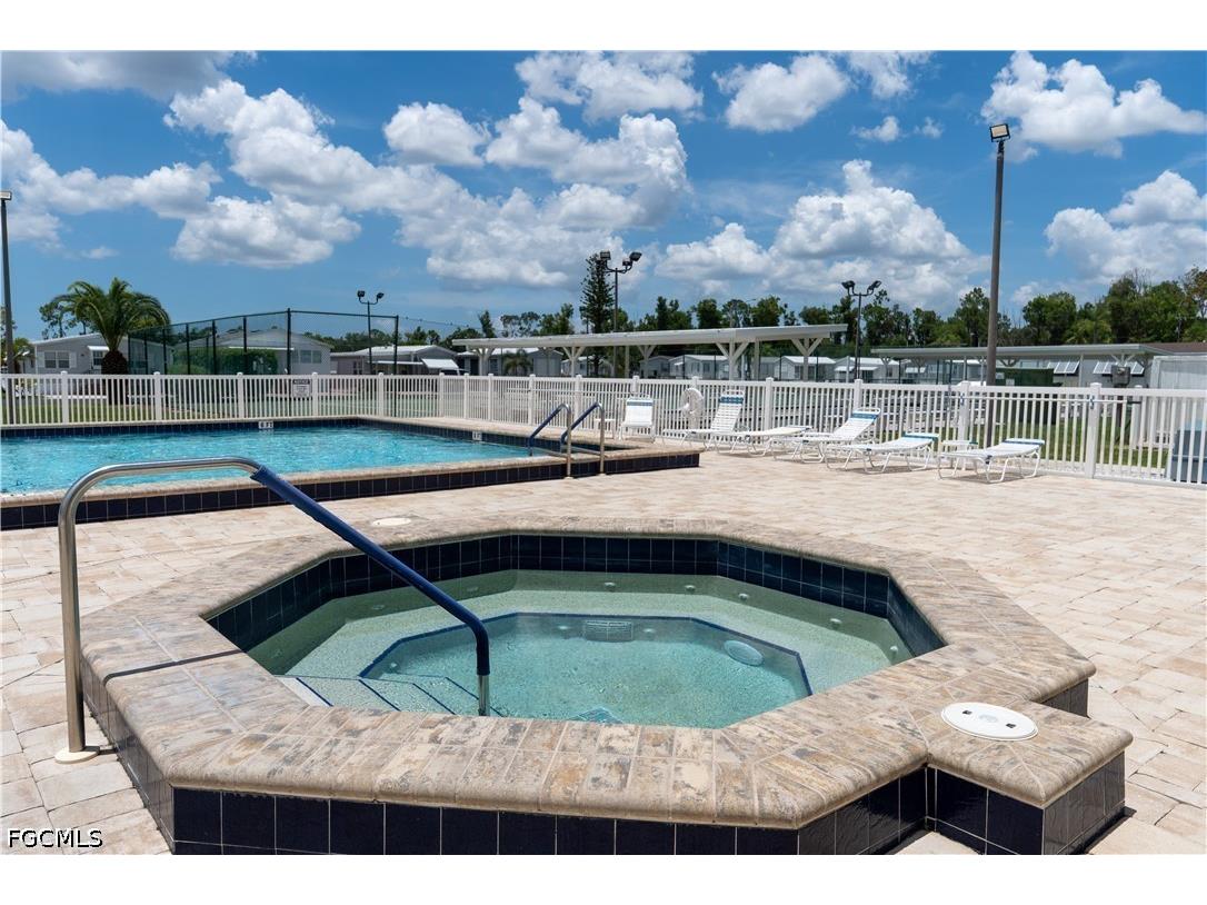 183 Caravan Circle North Fort Myers FL 33903 2026031231 image9