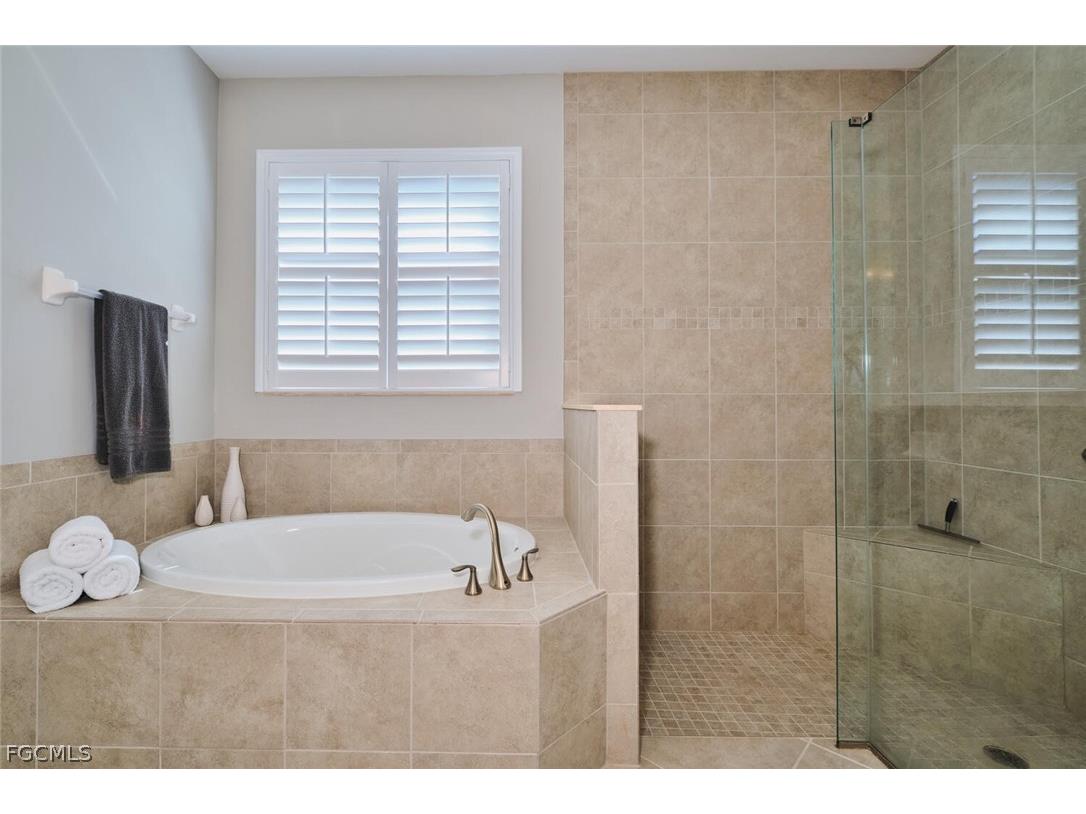 183 Destiny Circle Cape Coral FL 33990 2026012023 image17