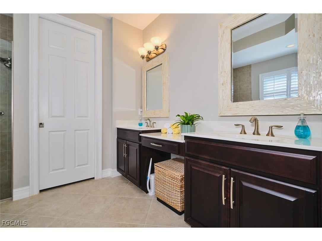 183 Destiny Circle Cape Coral FL 33990 2026012023 image18