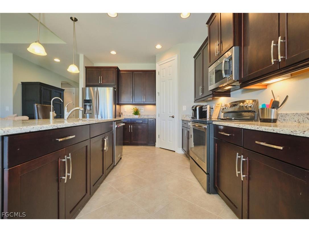 183 Destiny Circle Cape Coral FL 33990 2026012023 image6