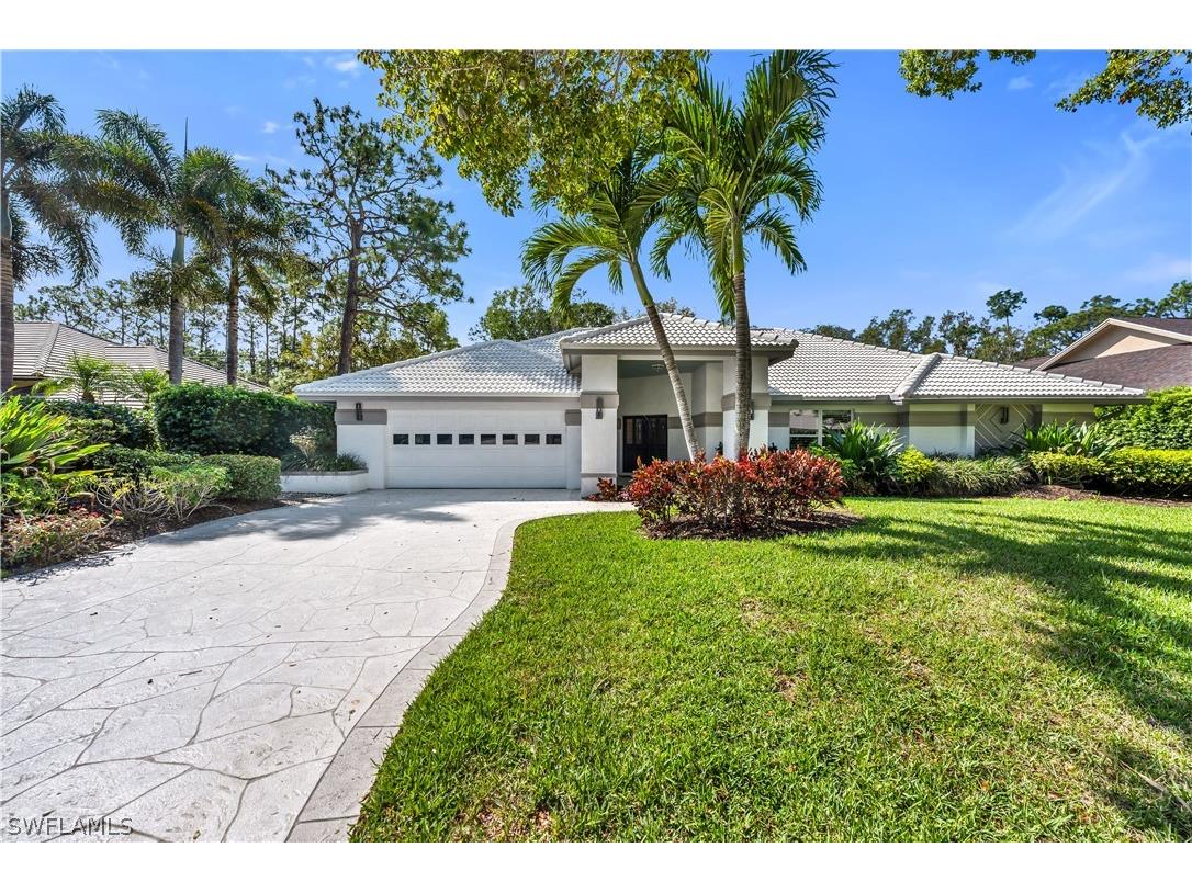 183 Edgemere Way S Naples FL 34105 226012261 image1