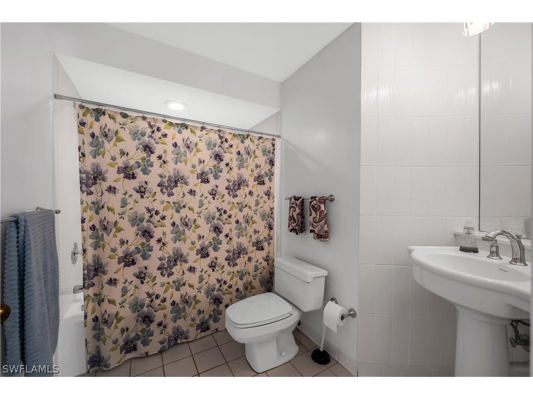 183 Edgemere Way S Naples FL 34105 226012261 image15