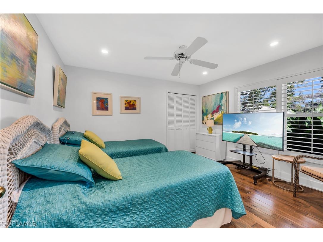 183 Edgemere Way S Naples FL 34105 226012261 image16