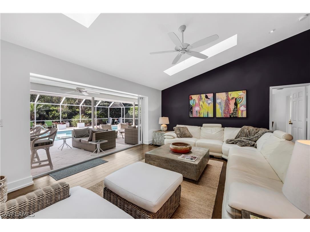 183 Edgemere Way S Naples FL 34105 226012261 image5