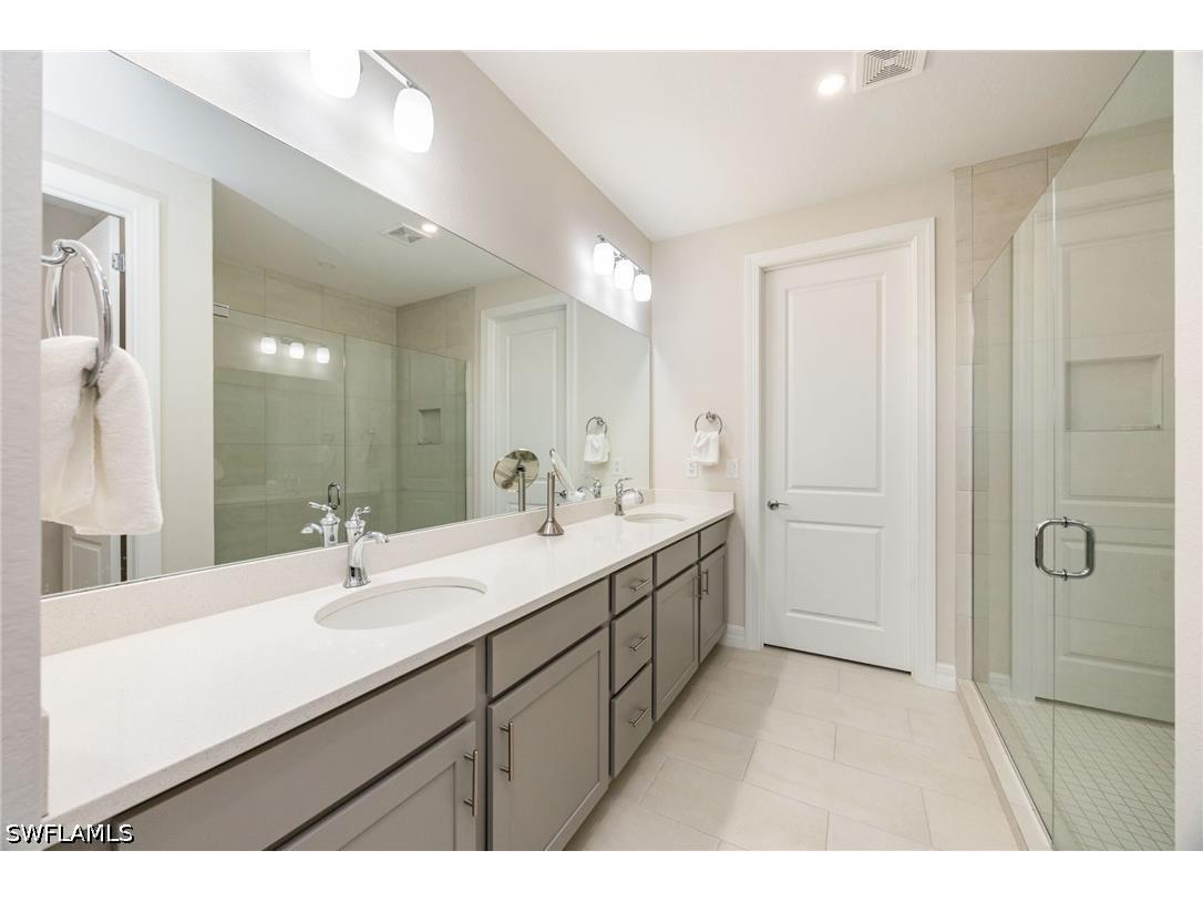 183 Indies Drive E #202 Naples FL 34114 226017714 image12