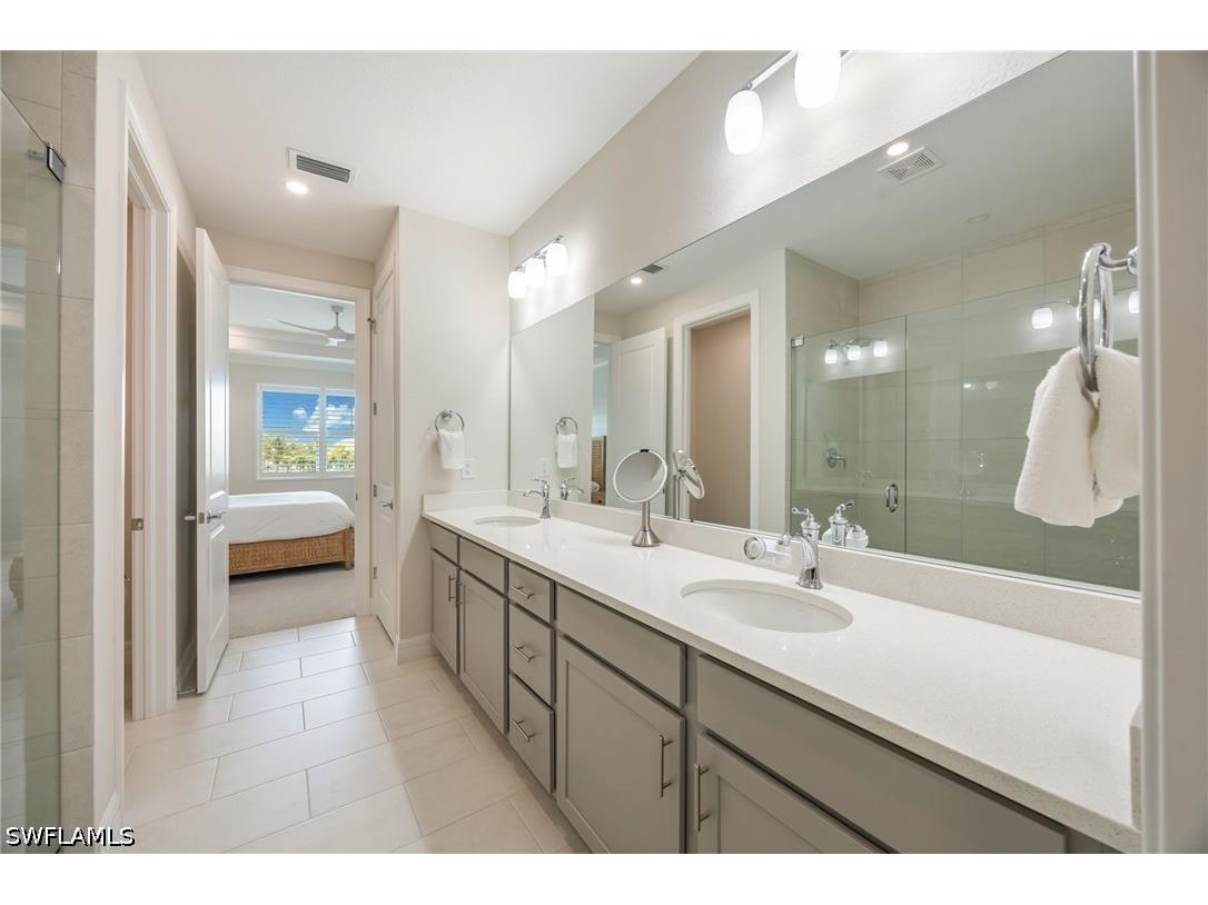 183 Indies Drive E #202 Naples FL 34114 226017714 image13