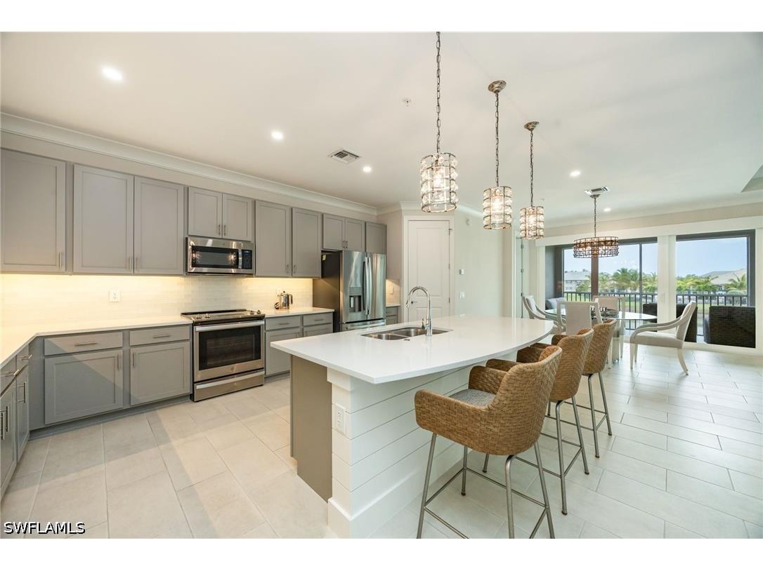 183 Indies Drive E #202 Naples FL 34114 226017714 image4