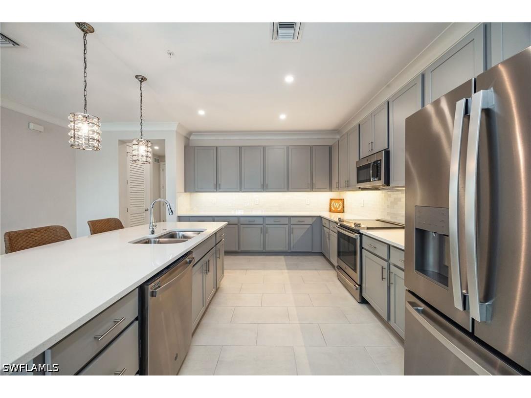183 Indies Drive E #202 Naples FL 34114 226017714 image6