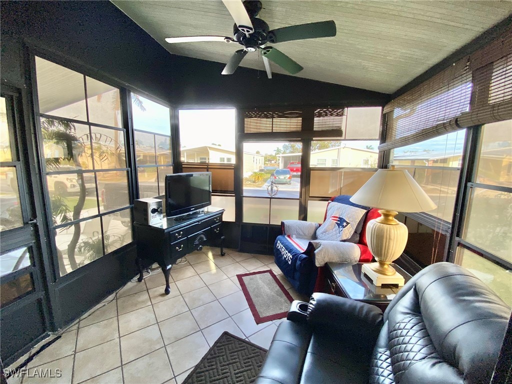 183 Oceans Boulevard #183 Naples FL 34104 225063669 image2