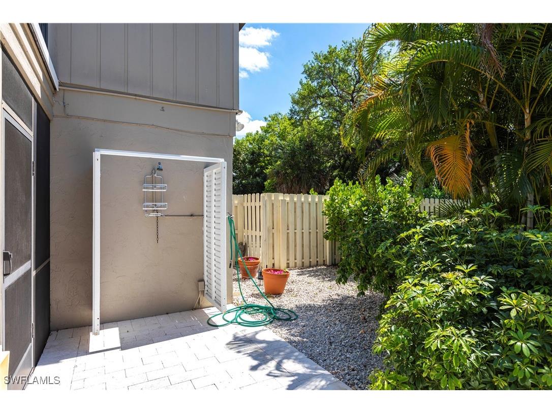 183 Old Tamiami Trail Naples FL 34110 226003338 image15