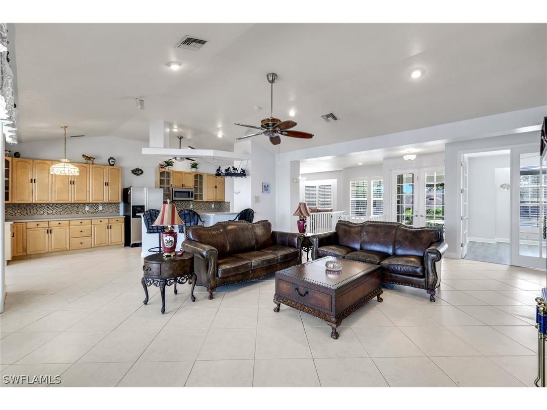 183 Sunset Cay Naples FL 34114 226010741 image10