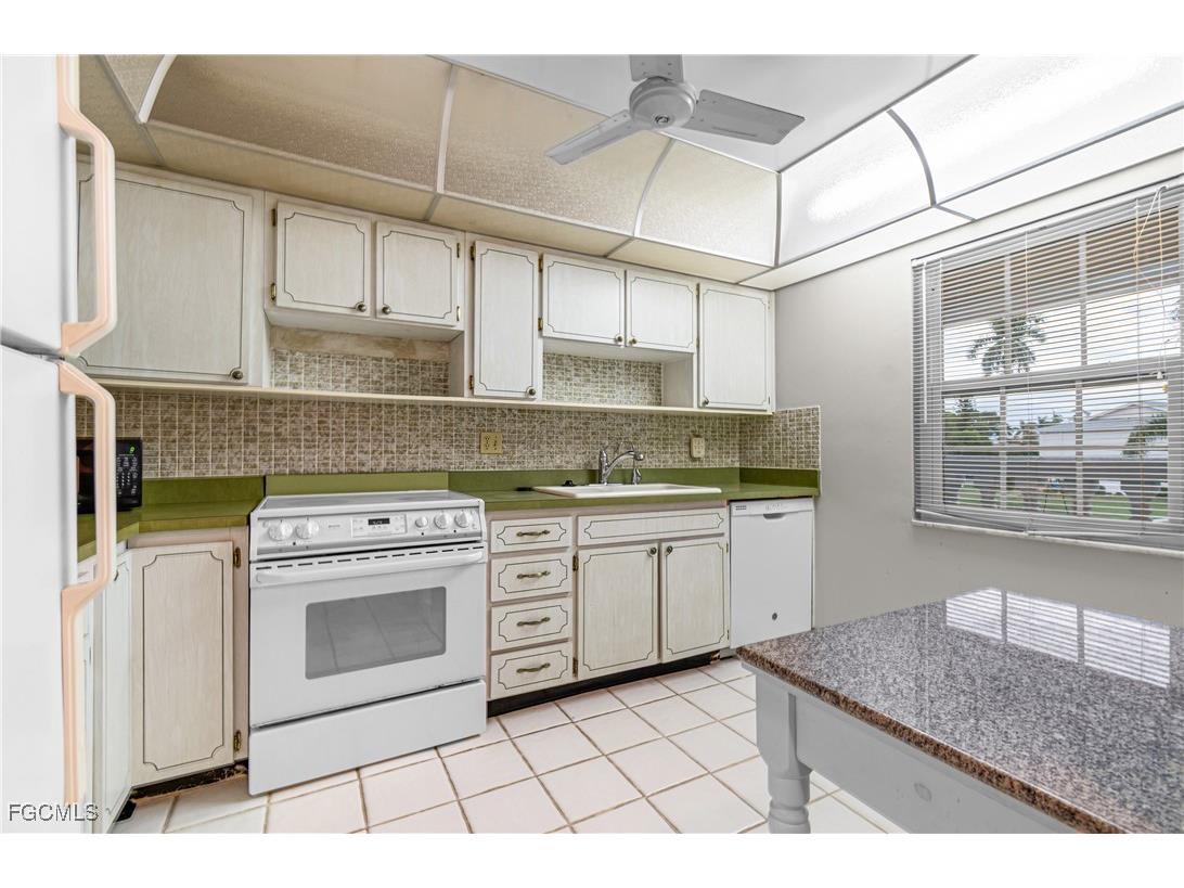 1830 Brantley Road #203 Fort Myers FL 33907 2025008756 image8