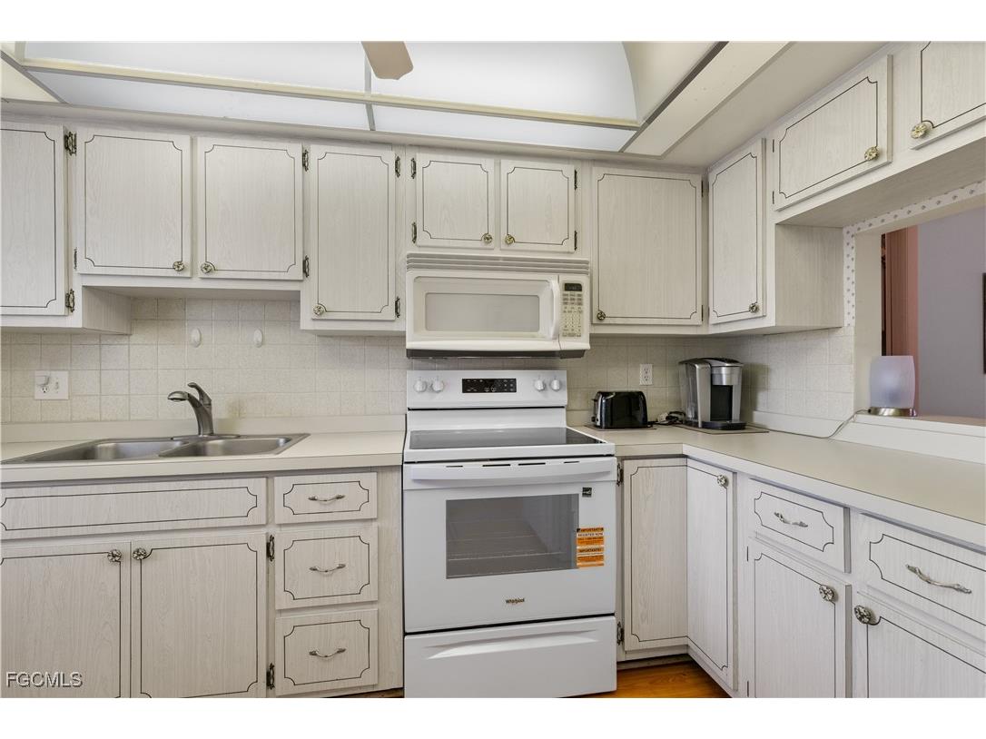 1830 Brantley Road #E2 Fort Myers FL 33907 2025012369 image9