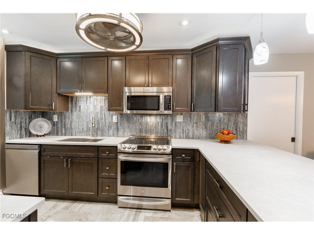 1830 Brantley Road #F2 Fort Myers FL 33907 2025022122 image8