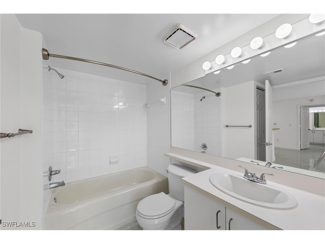 1830 Florida Club Circle #4109 Naples FL 34112 225074128 image16