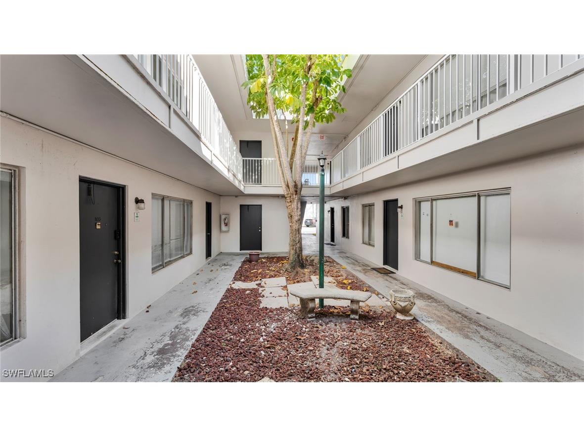 1830 Maravilla Avenue #105 Fort Myers FL 33901 225016341 image1