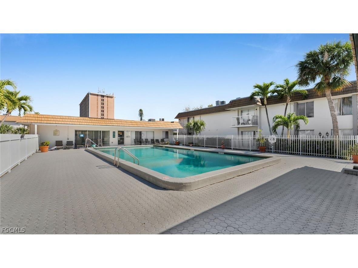 1830 Maravilla Avenue #804 Fort Myers FL 33901 2026006800 image3