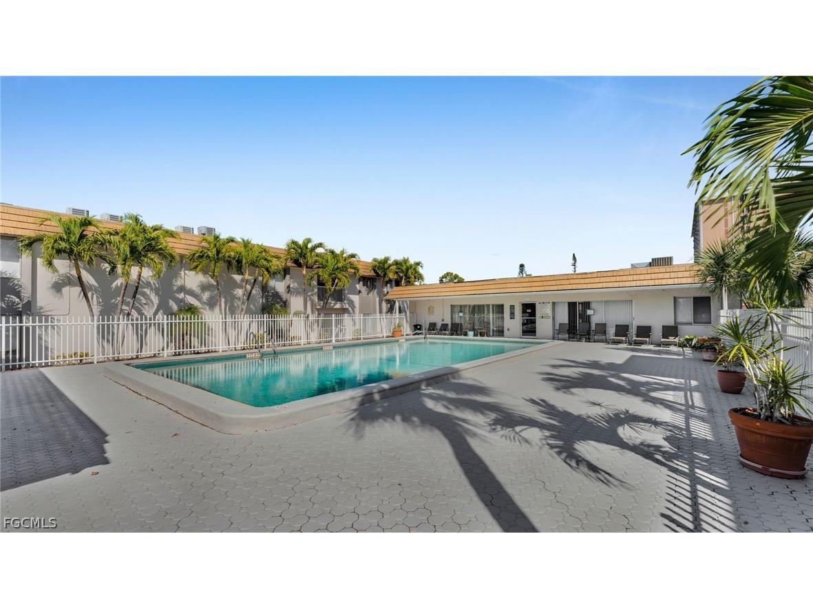 1830 Maravilla Avenue #804 Fort Myers FL 33901 2026006800 image4