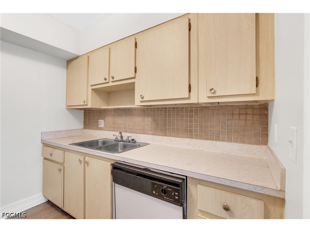 1830 Maravilla Avenue #806 Fort Myers FL 33901 2026024051 image10