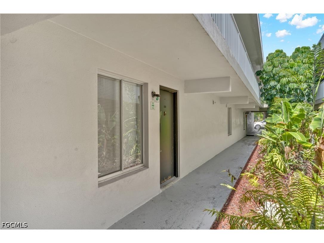 1830 Maravilla Avenue #806 Fort Myers FL 33901 2026024051 image5