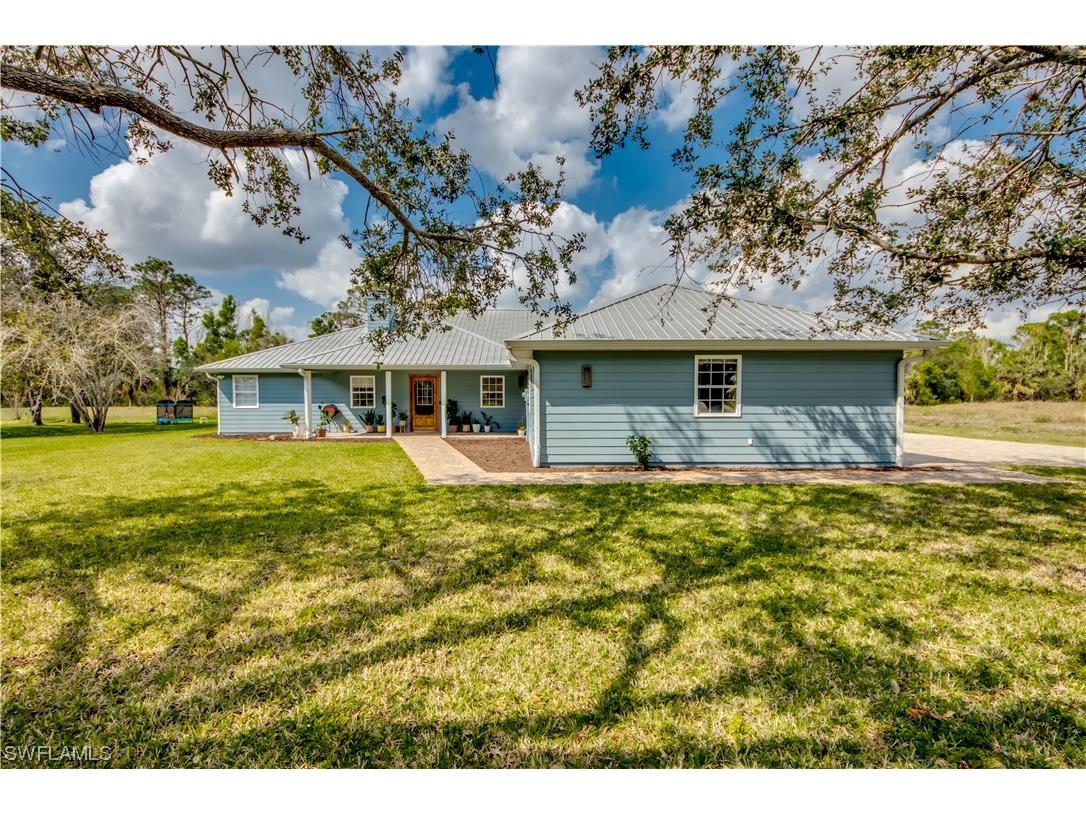 18301 Hunters Glen Road North Fort Myers FL 33917 223013812 image1