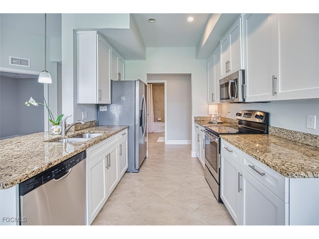 18304 Creekside Preserve Loop #101 Fort Myers FL 33908 2025005667 image12