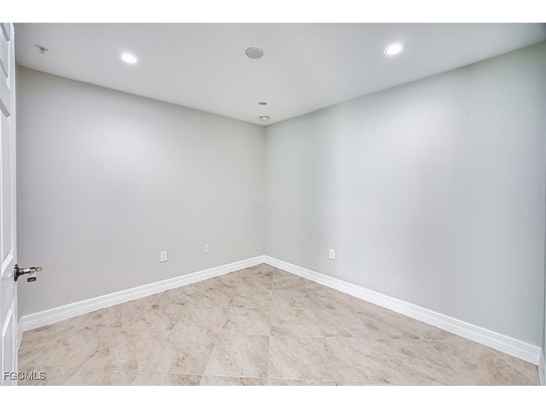 18304 Creekside Preserve Loop #101 Fort Myers FL 33908 2025005667 image21